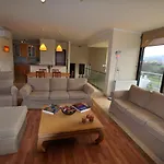 Villa Xenos 2 With 5 Bedrooms Private Swimming Pool, Near The Sea
