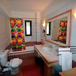 Xenos 2 With 5 Bedrooms Private Swimming Pool, Near The Sea *