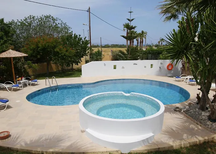 فيلة Xenos 2 With 5 Bedrooms Private Swimming Pool, Near The Sea