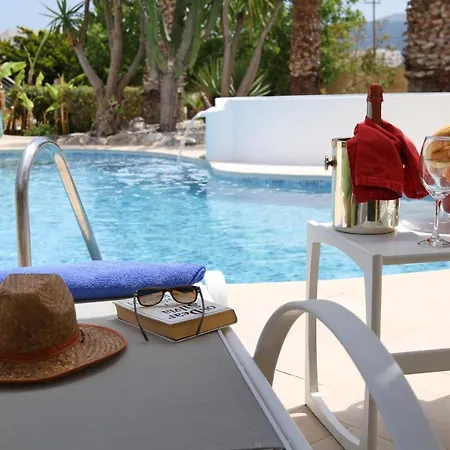 Xenos 2 With 5 Bedrooms Private Swimming Pool, Near The Sea * Τιγκάκι