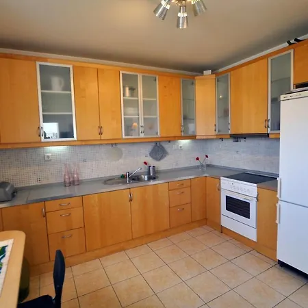 Luxury Xenos 2 With 4 Bedrooms , Private Swimming Pool, Near The Sea *