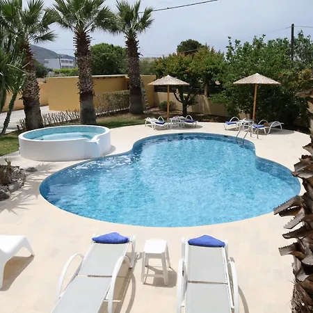 Xenos 2 With 5 Bedrooms Private Swimming Pool, Near The Sea *