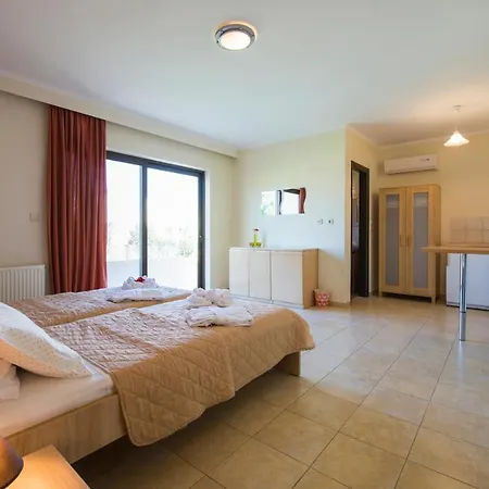 Xenos 2 With 5 Bedrooms Private Swimming Pool, Near The Sea Βίλα