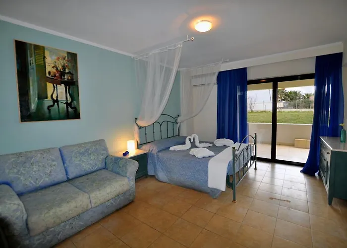 Xenos 2 With 5 Bedrooms Private Swimming Pool, Near The Sea Вилла Тигаки